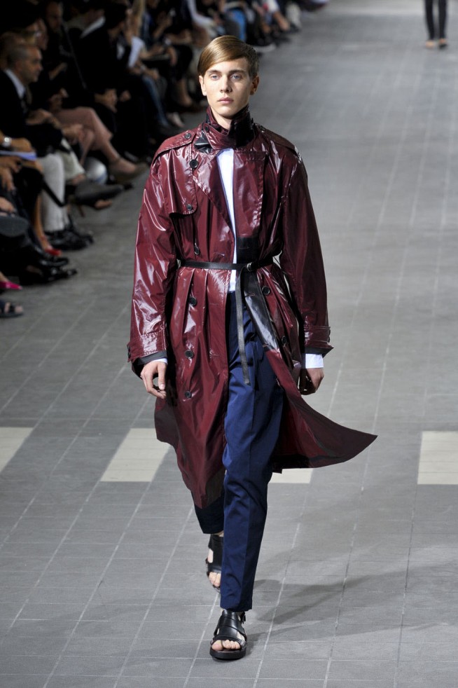 desfile-driesvannoten-paris-men-verao2012-139