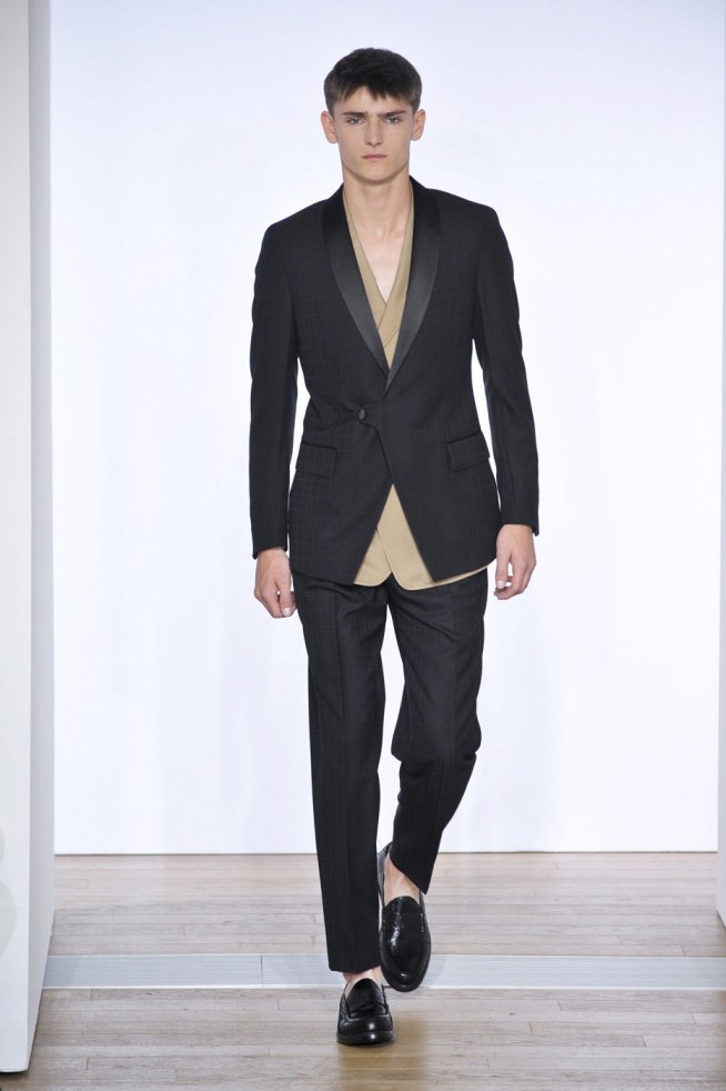 desfile-ysl-paris-men-verao2012-123