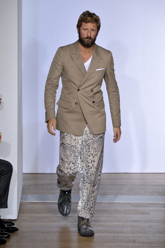desfile-ysl-paris-men-verao2012-125