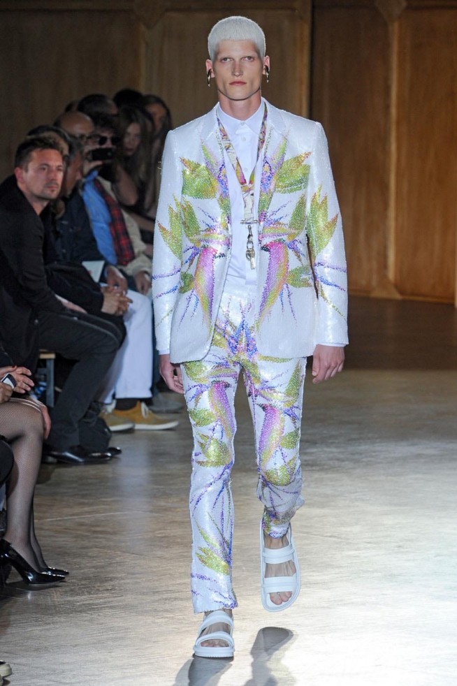 desfile-givenchy-paris-men-verao2012-110