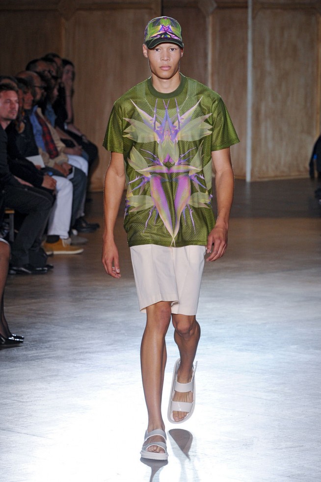 desfile-givenchy-paris-men-verao2012-116