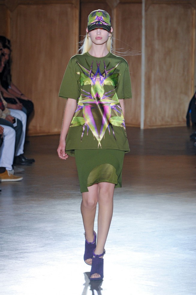 desfile-givenchy-paris-men-verao2012-117