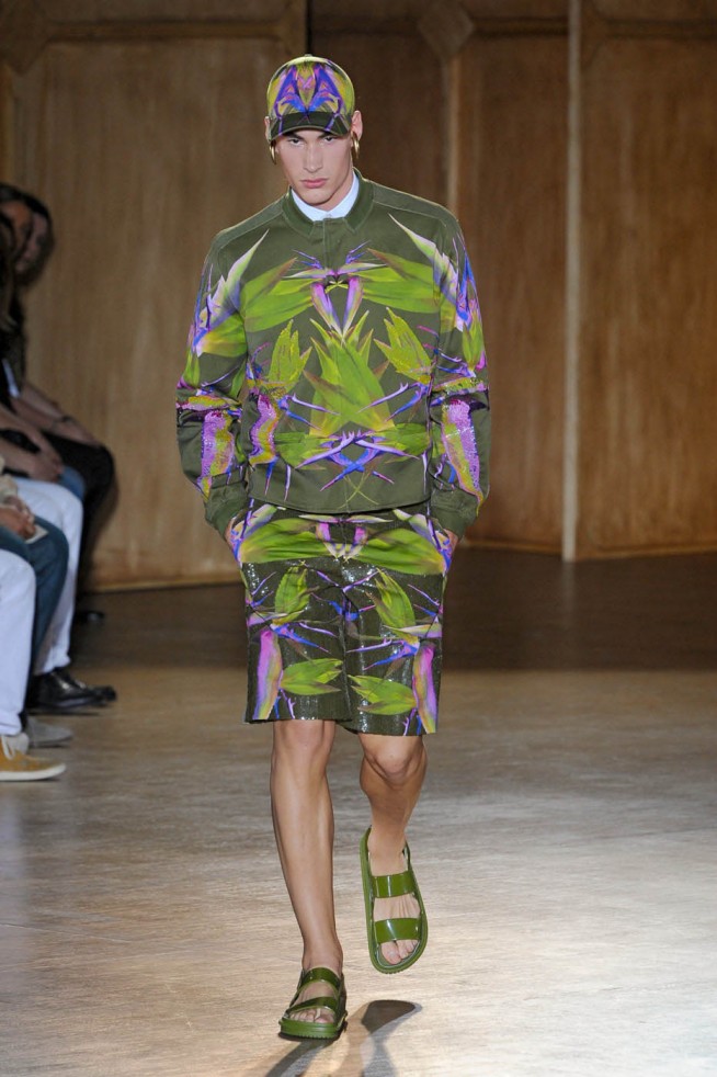 desfile-givenchy-paris-men-verao2012-122