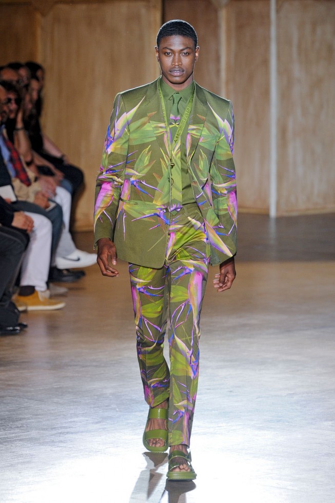 desfile-givenchy-paris-men-verao2012-126