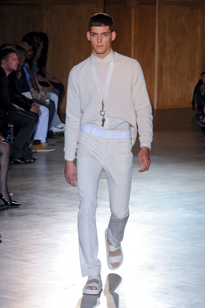desfile-givenchy-paris-men-verao2012-130
