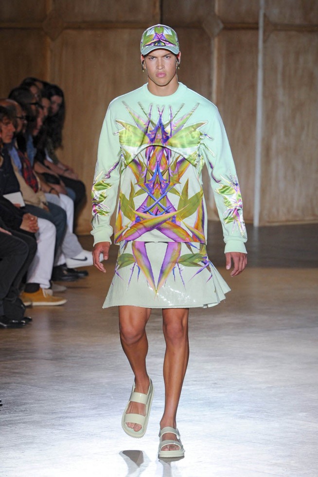 desfile-givenchy-paris-men-verao2012-141