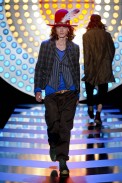 desfile-jgalliano-paris-men-verao2012-107