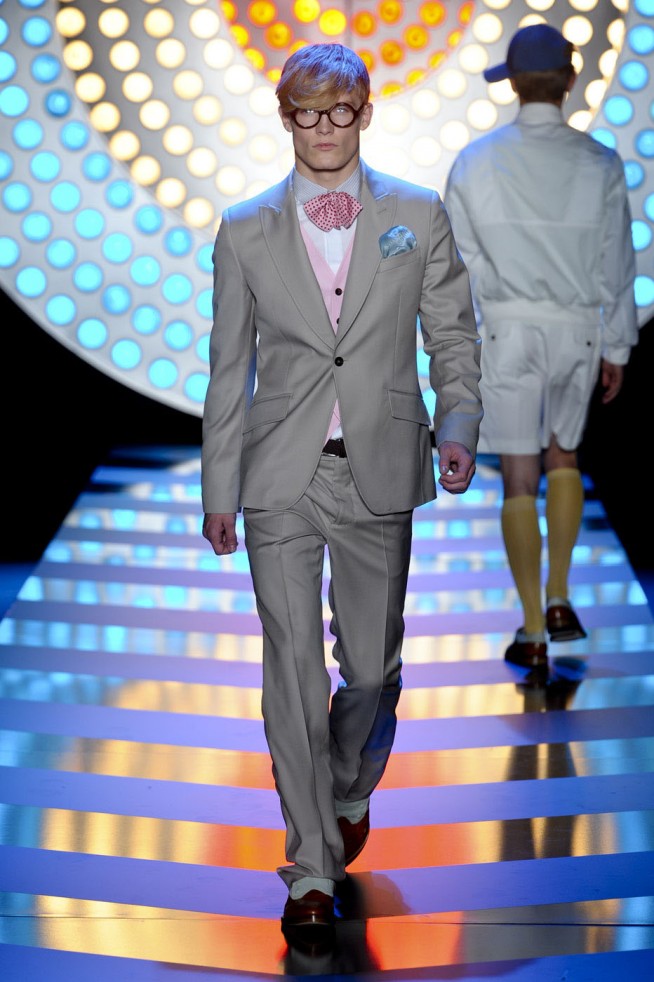 desfile-jgalliano-paris-men-verao2012-115
