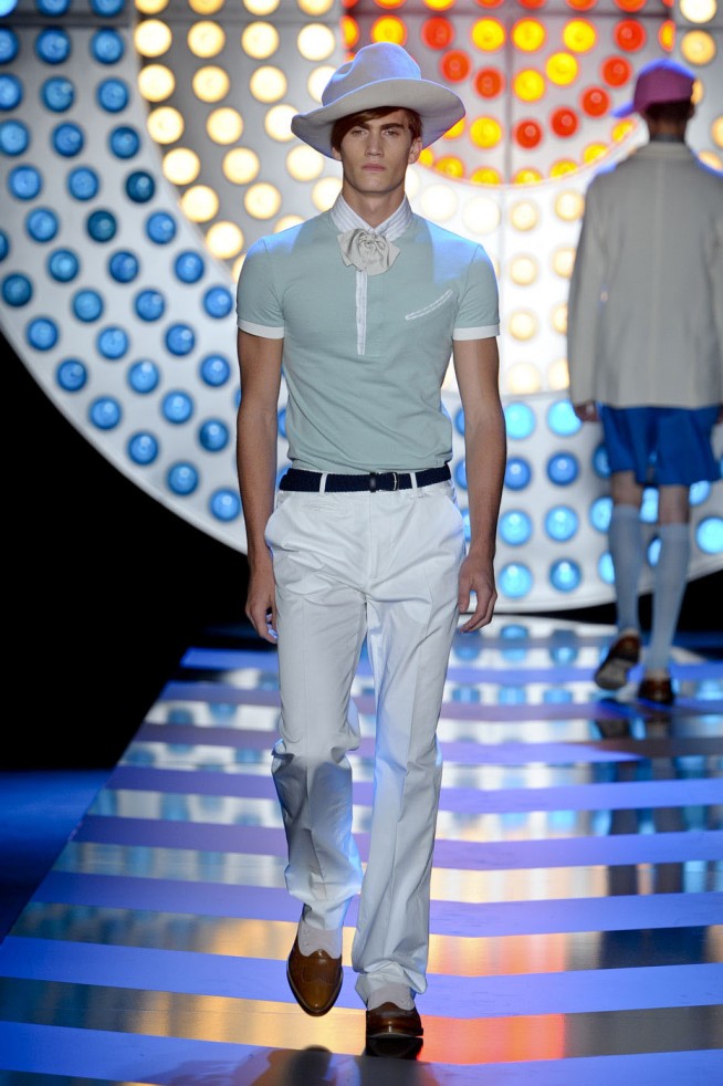 desfile-jgalliano-paris-men-verao2012-117