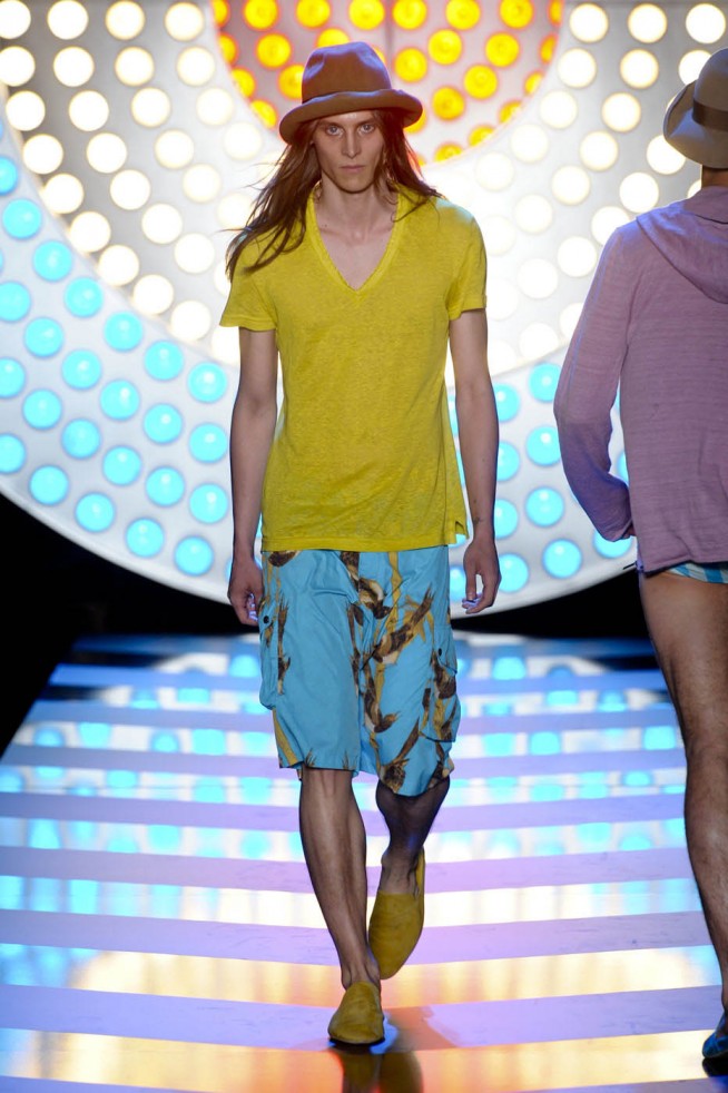 desfile-jgalliano-paris-men-verao2012-126