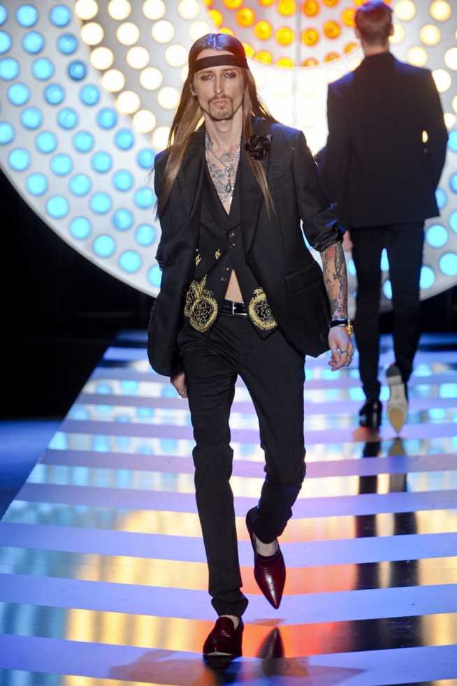 desfile-jgalliano-paris-men-verao2012-135