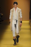 desfile-anndemeulemeester-paris-men-verao2012-104