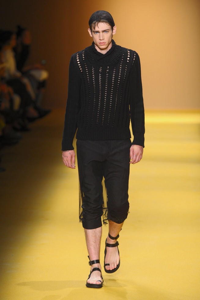 desfile-anndemeulemeester-paris-men-verao2012-114