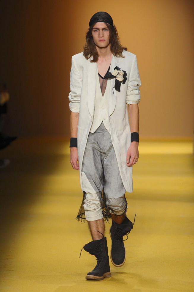 desfile-anndemeulemeester-paris-men-verao2012-131