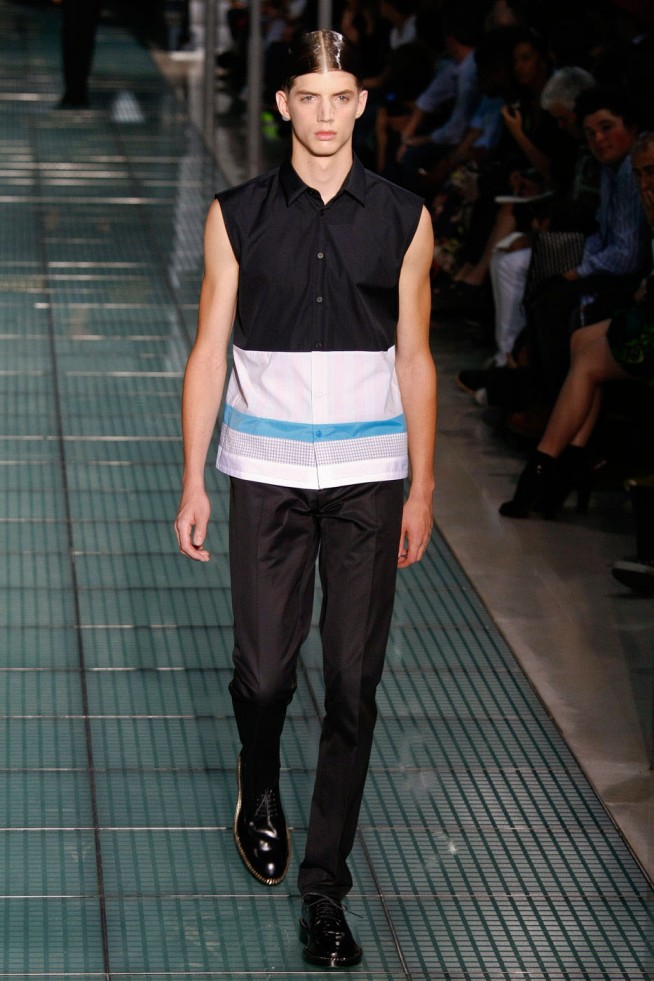 desfile-rafsimons-paris-men-verao2012-109