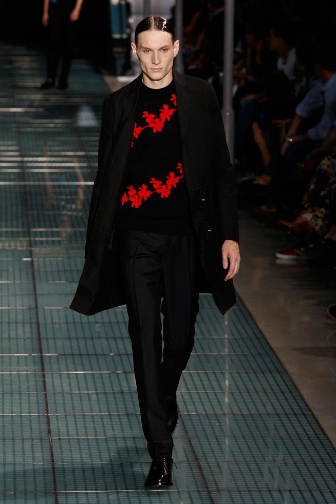 desfile-rafsimons-paris-men-verao2012-113