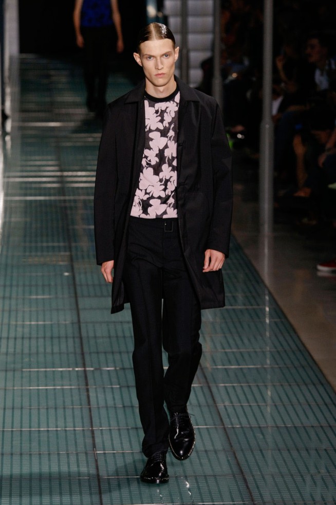 desfile-rafsimons-paris-men-verao2012-127