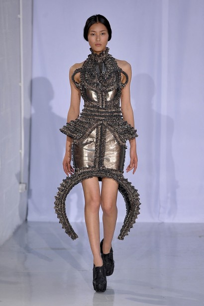 desfile-irisvanherpen-paris-inverno2012hc-105