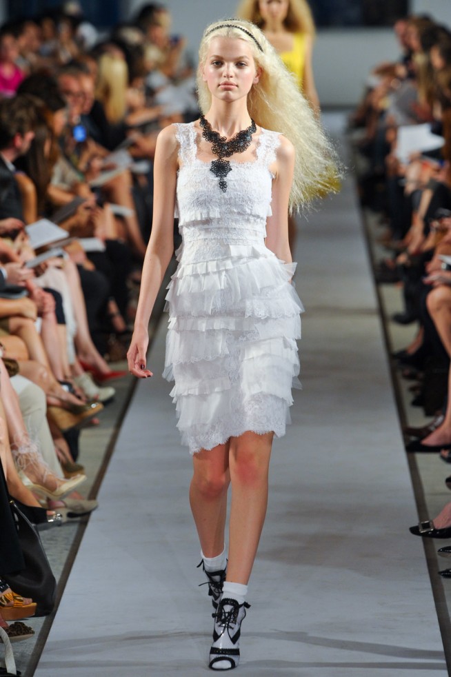 desfile-oscar-de-la-renta-verao2012rtw-nova-york-109