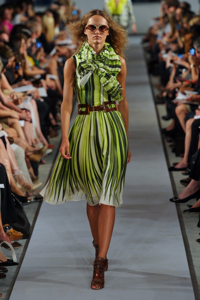 desfile-oscar-de-la-renta-verao2012rtw-nova-york-114