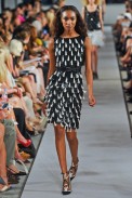 desfile-oscar-de-la-renta-verao2012rtw-nova-york-140