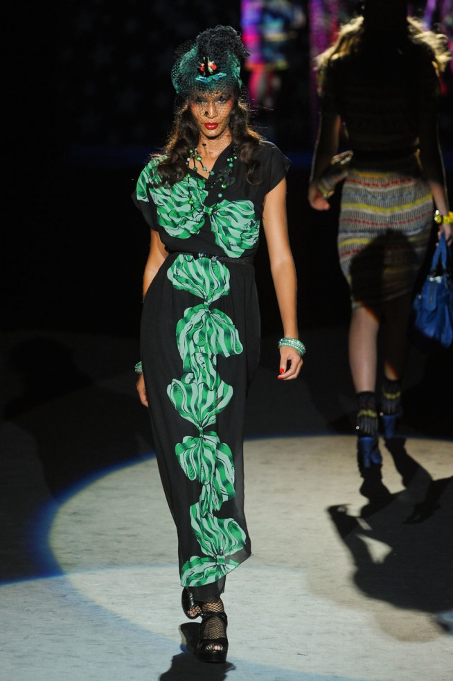 desfile-anna-sui-verao2012rtw-nova-york-135