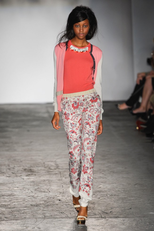 desfile-clements-ribeiro-londres-verao2012rtw-103