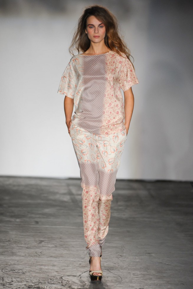 desfile-clements-ribeiro-londres-verao2012rtw-112