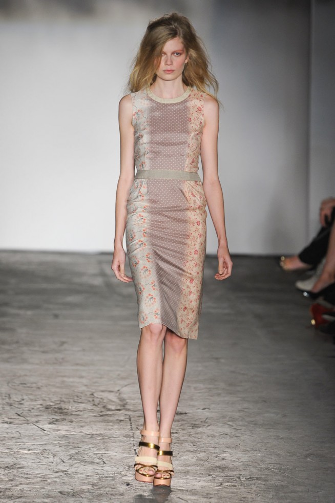 desfile-clements-ribeiro-londres-verao2012rtw-113