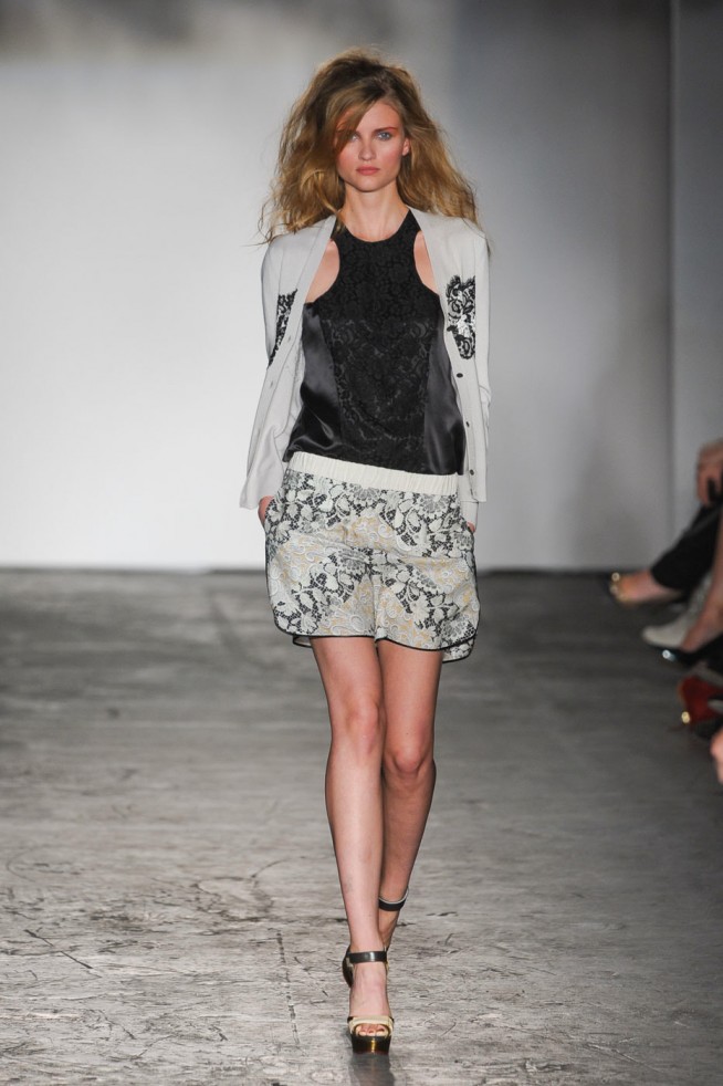 desfile-clements-ribeiro-londres-verao2012rtw-117