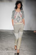 desfile-clements-ribeiro-londres-verao2012rtw-118