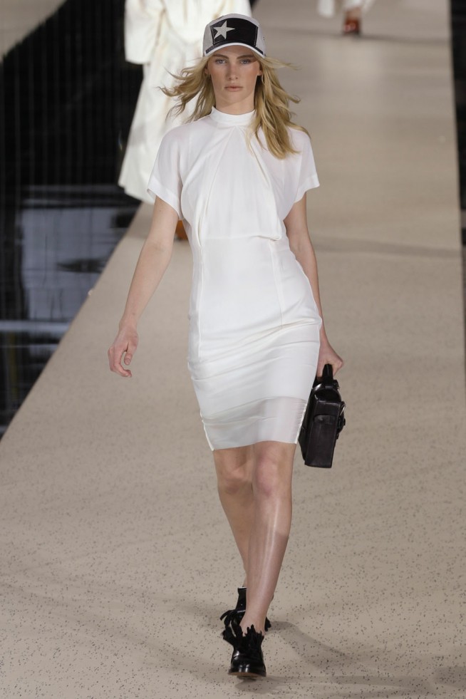 desfile-acne-verao2012rtw-102
