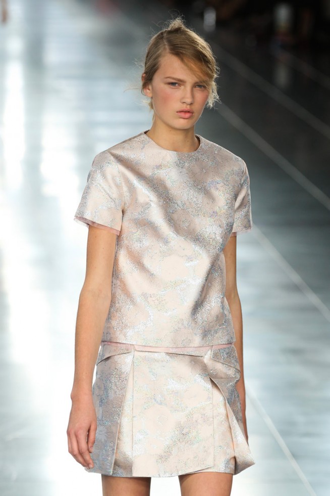 desfile-christopher-kane-londres-verao2012rtw-099