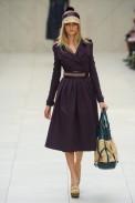 desfile-burberry-londres-verao2012rtw-100