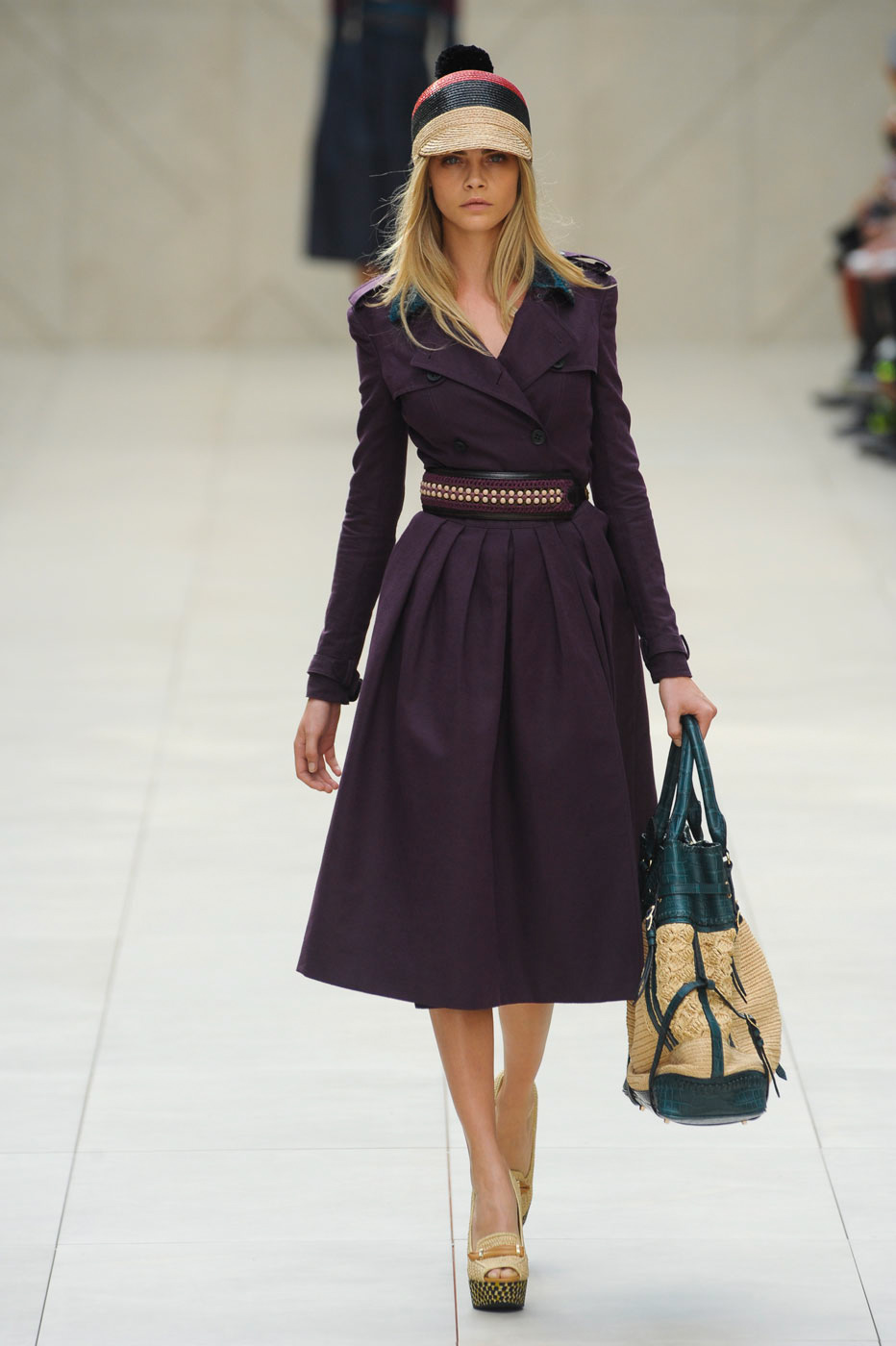 desfile-burberry-londres-verao2012rtw-100