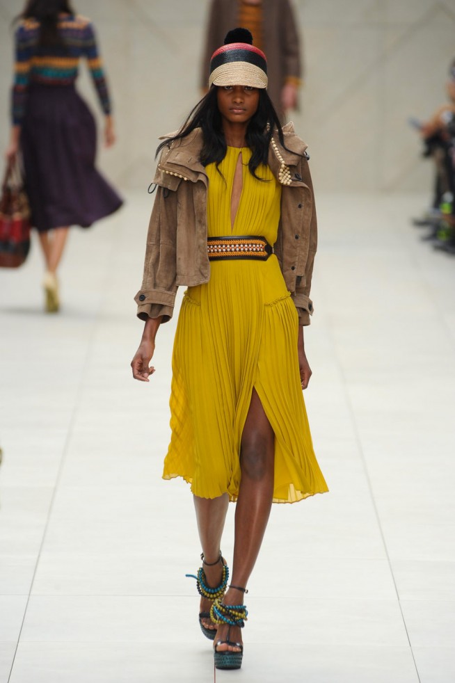 desfile-burberry-londres-verao2012rtw-110