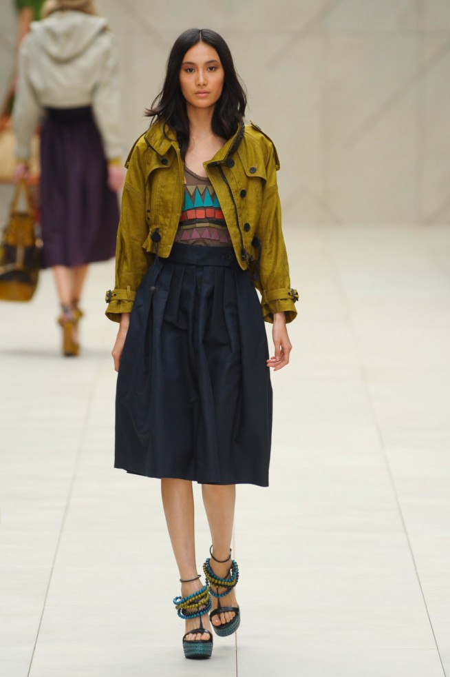 desfile-burberry-londres-verao2012rtw-116