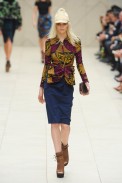 desfile-burberry-londres-verao2012rtw-119