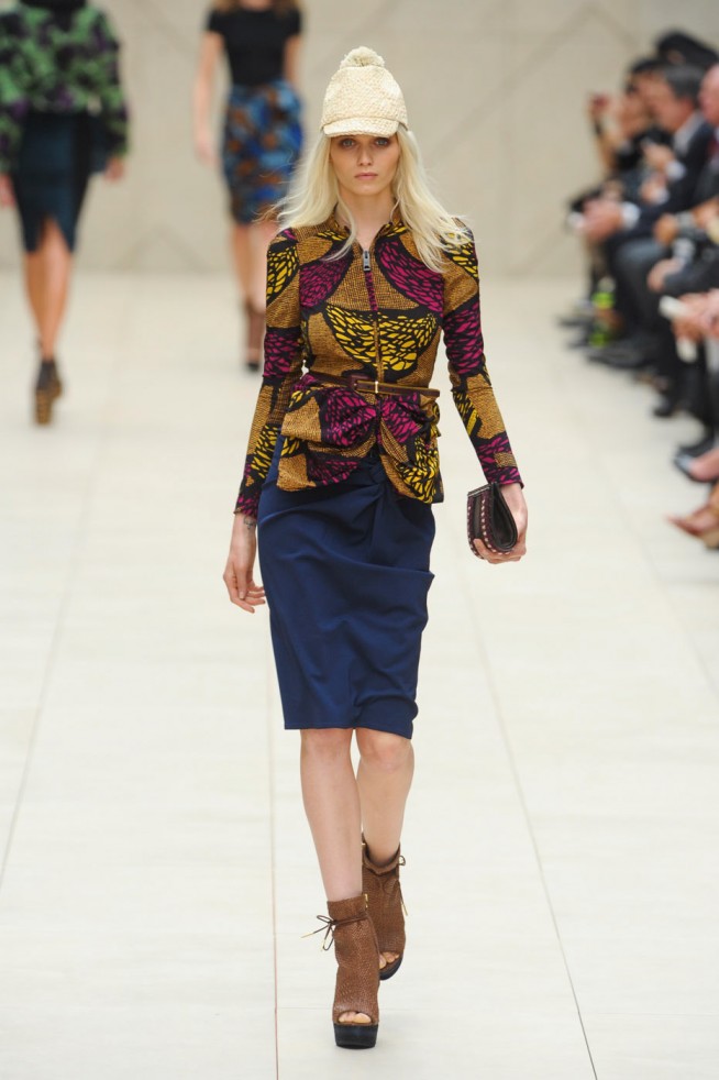 desfile-burberry-londres-verao2012rtw-119