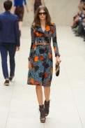 desfile-burberry-londres-verao2012rtw-125