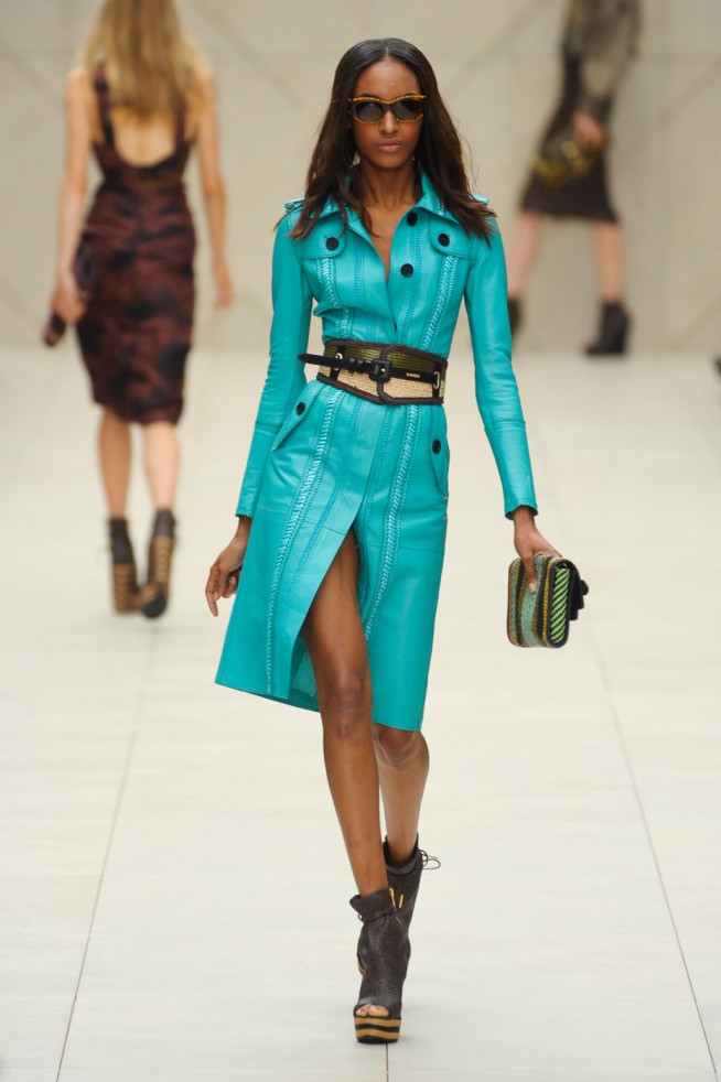 desfile-burberry-londres-verao2012rtw-128