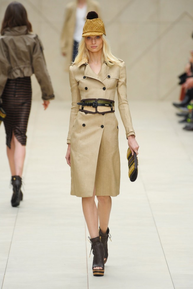 desfile-burberry-londres-verao2012rtw-131
