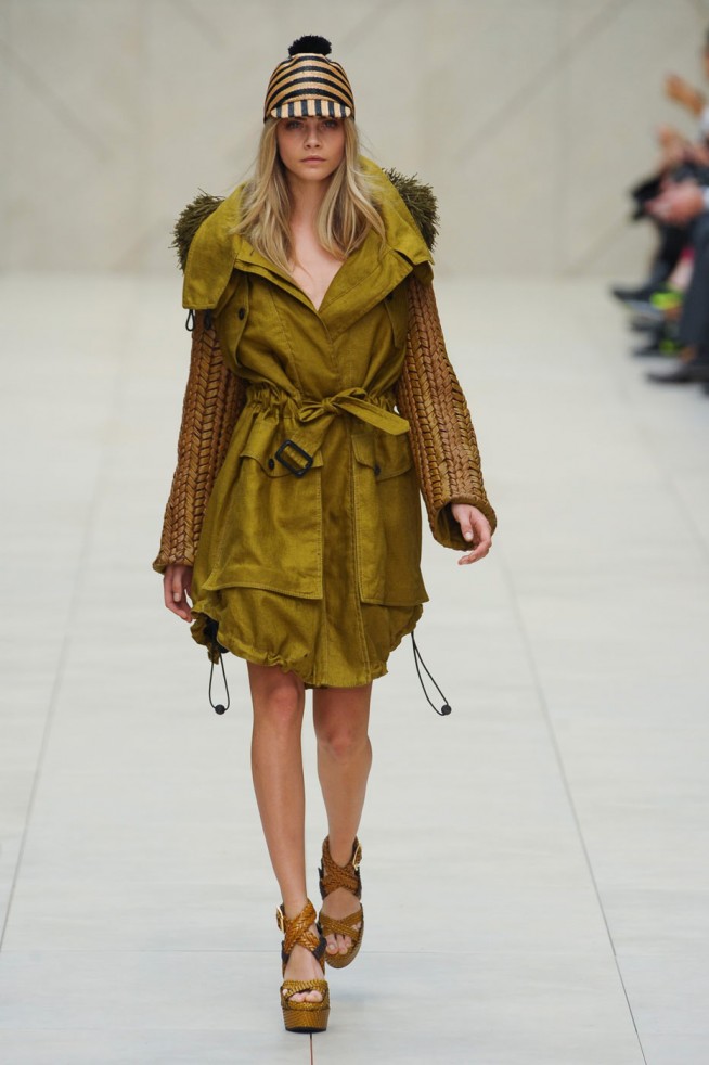 desfile-burberry-londres-verao2012rtw-152