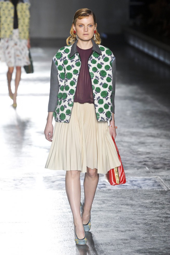 desfile-prada-milao-verao2012rtw-103
