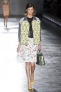 desfile-prada-milao-verao2012rtw-104