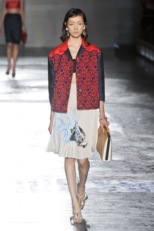 desfile-prada-milao-verao2012rtw-112
