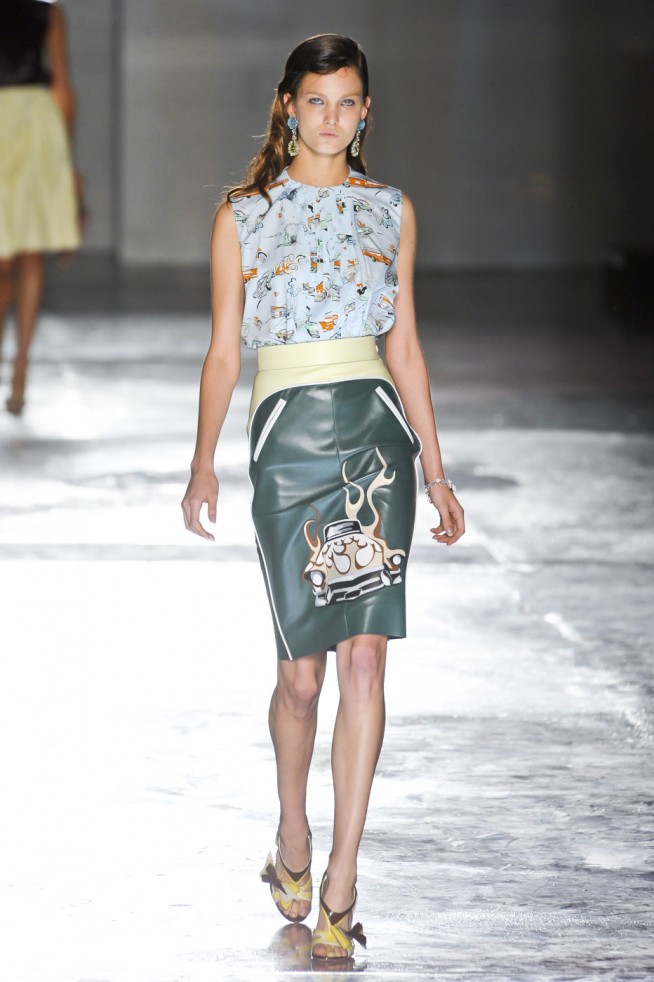 desfile-prada-milao-verao2012rtw-117