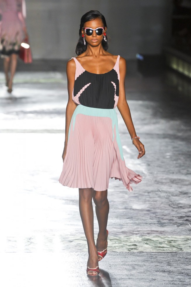 desfile-prada-milao-verao2012rtw-123