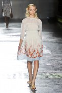 desfile-prada-milao-verao2012rtw-125
