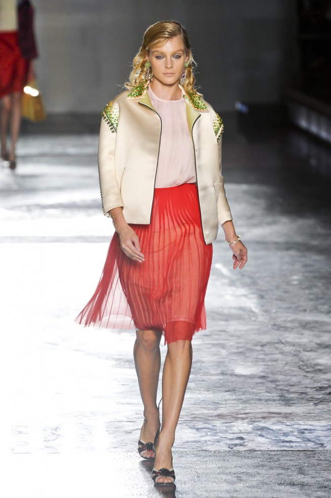 desfile-prada-milao-verao2012rtw-131